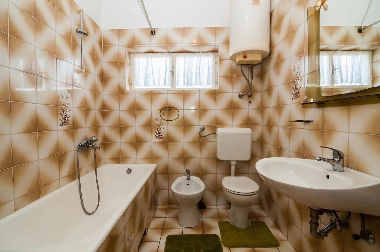 Apartments Cvita Углян